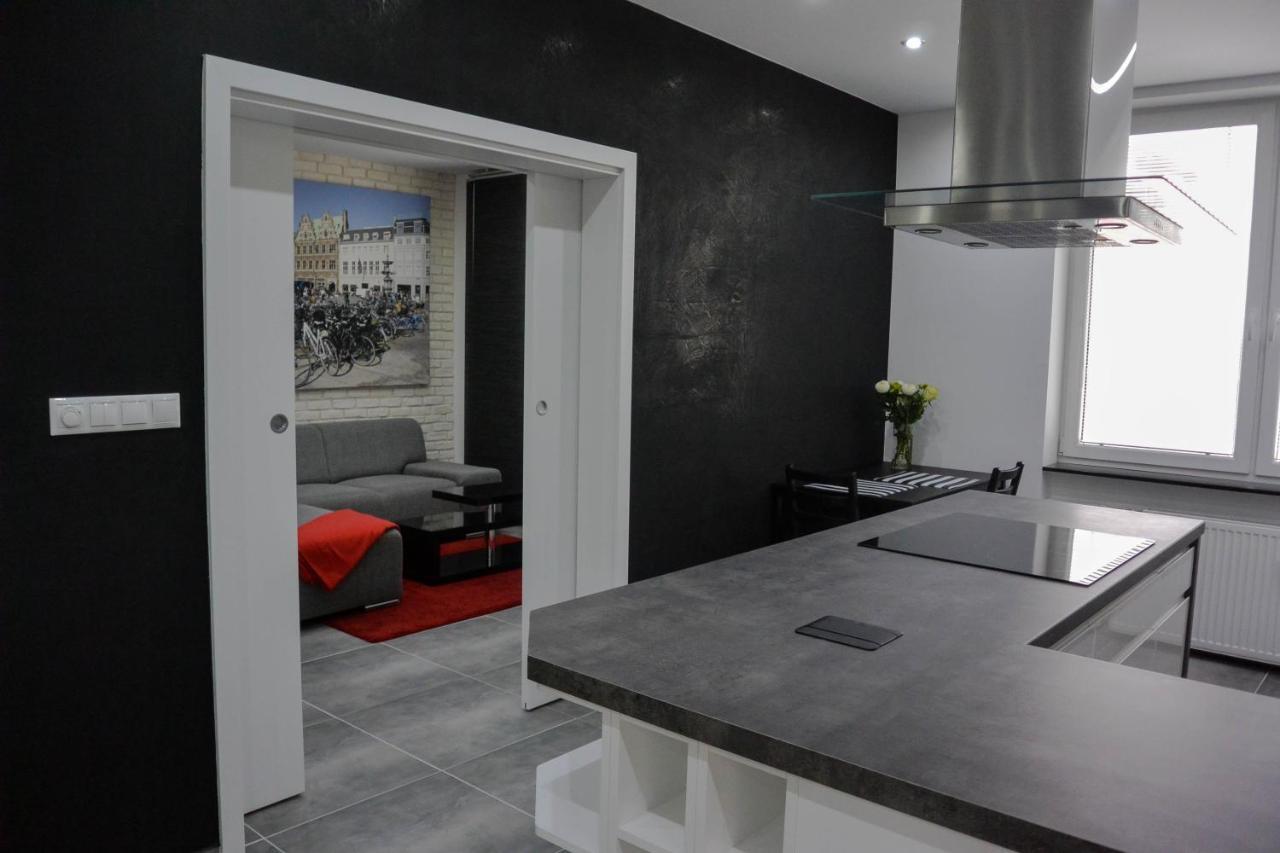 Rr Bus Station Apartment Bratislava Luaran gambar