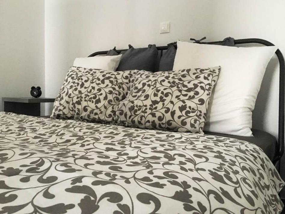 Rr Bus Station Apartment Bratislava Luaran gambar